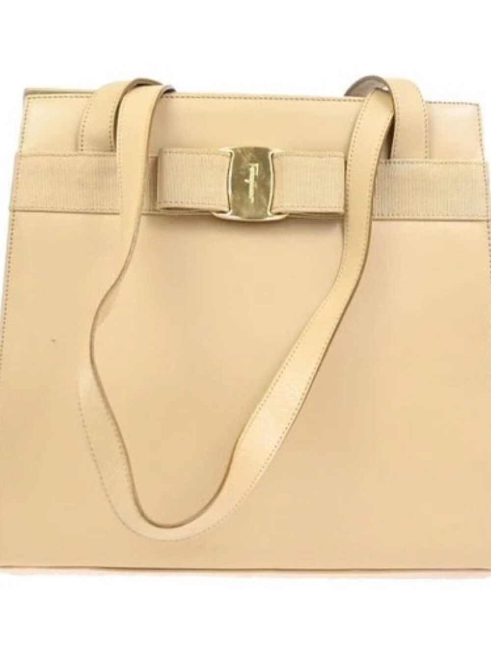 Salvatore Ferragamo Logo Vara Shoulder Bag Leather Beige GHW Italy 05KD403